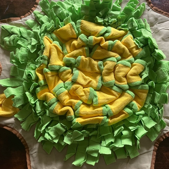 Snuffle Mat for Dogs - Picture 2 of 2